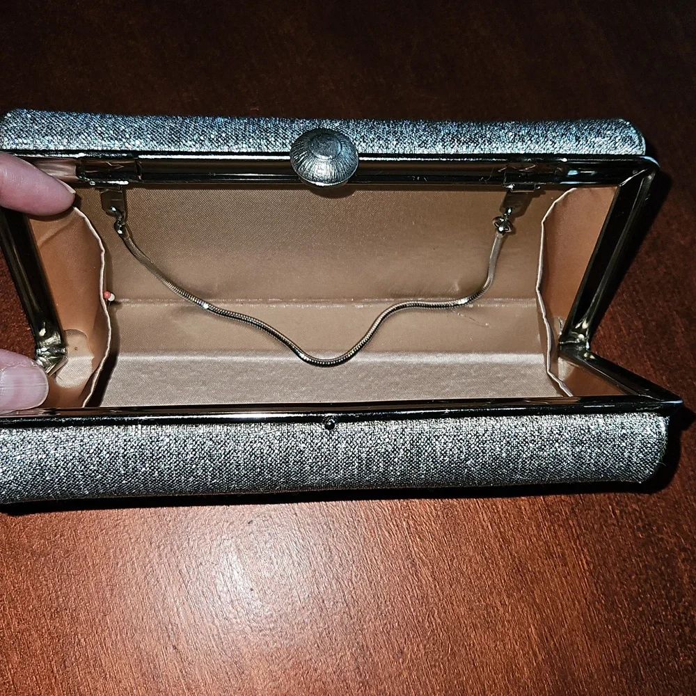 Elegant Clutch Shimmery Silver Women's Vintage - Attached Tuck Away Chain Handle